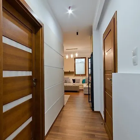 Imperial Aquarius Iii Apartment